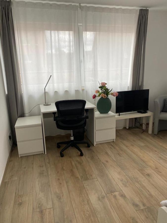 Ferienwohnungen Lamisto Am Waldesrand Neckartenzlingen エクステリア 写真